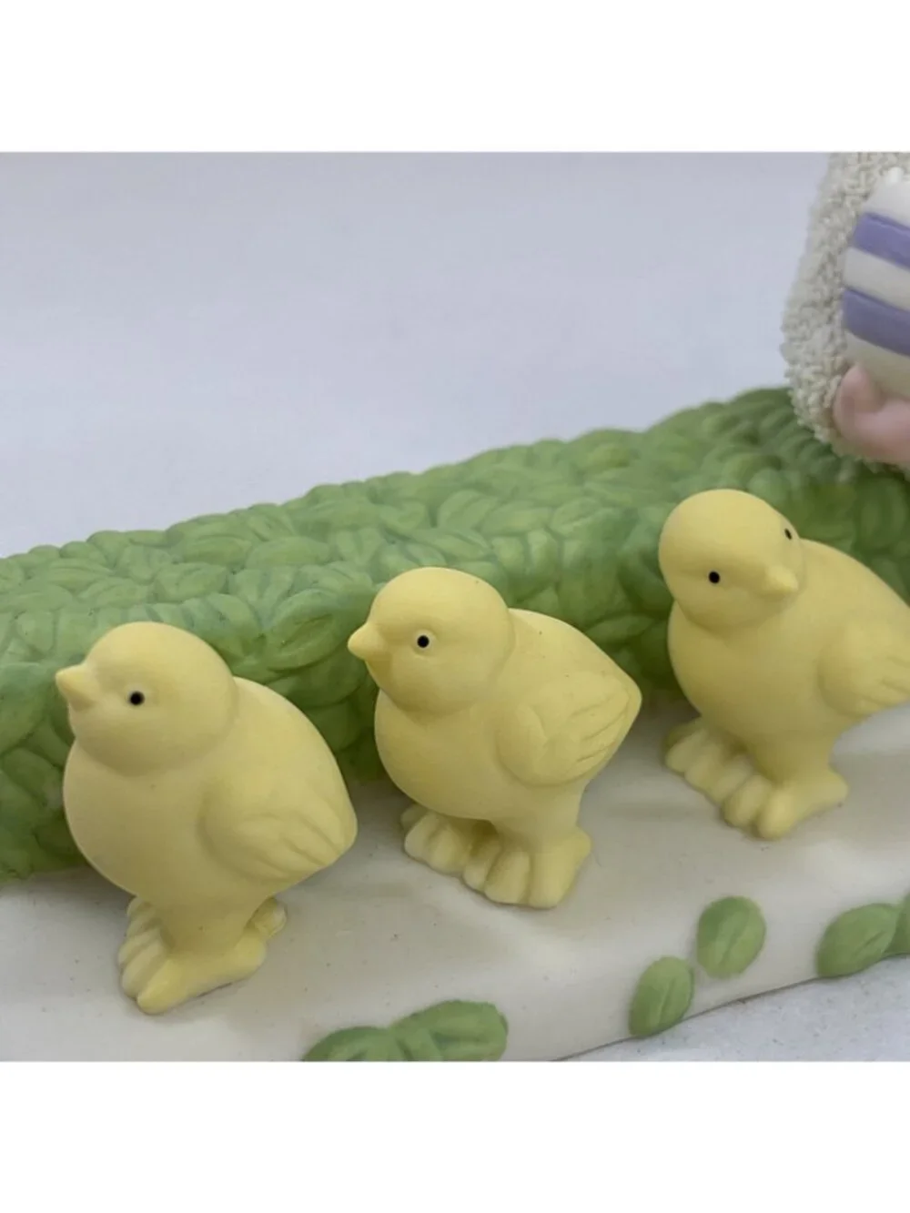 Dept 56 Snowbunnies - Easter Snowbunny with Chicks Leaving Home - Picture 2 of 4